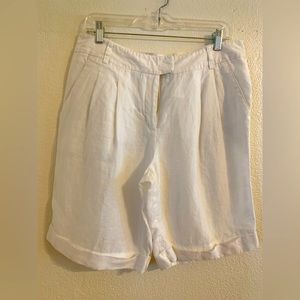 White linen like DKNY shorts
